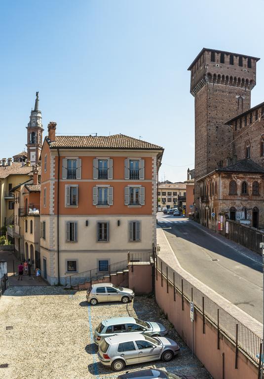 Al Castello Di Leonardo Hotell Sant'Angelo Lodigiano Exteriör bild